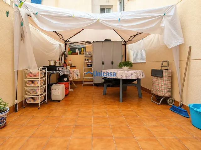 Piso de 3 dormitorios con terraza, patio, garaje y trastero — 11
