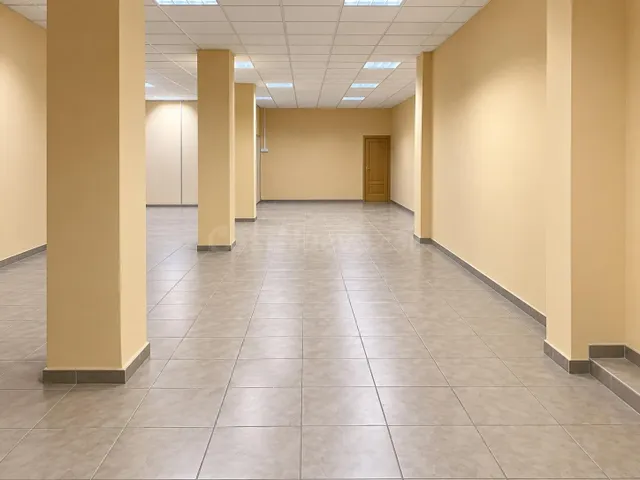 Local comercial en venta en Quart de Poblet — 2