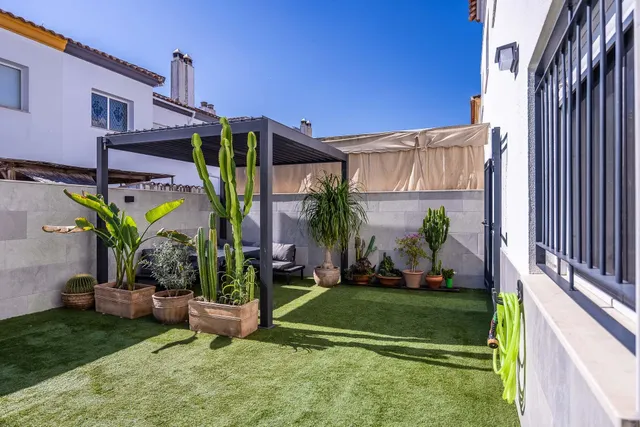 Vivienda adosada reformada, amplia y lista para entrar a vivir — 21