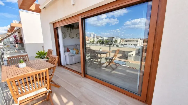 ¡¡en el alamillo a 150 metros del mar!! 2 hab + solárium con jacuzzi y vistas 360º panorámicas — 3