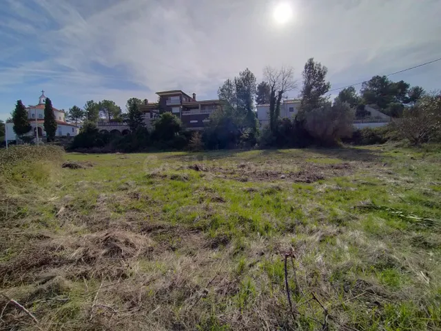 SE VENDE PARCELA URBANA EN CANTALLOPS - foto 2