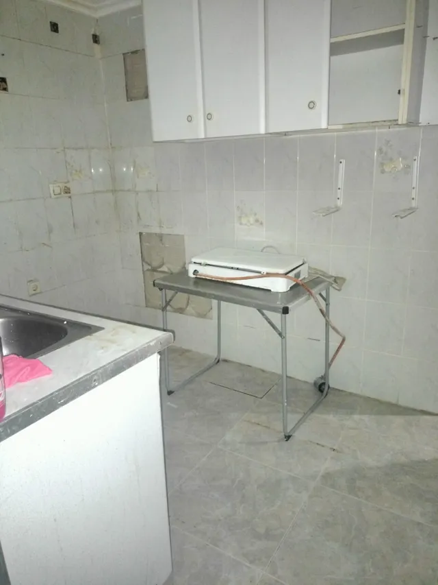 OCASION - PISO PARA REFORMAR DE DOS DORMITORIOS CON GRAN PATIO EN VIRGEN DEL REMEDIO — 8