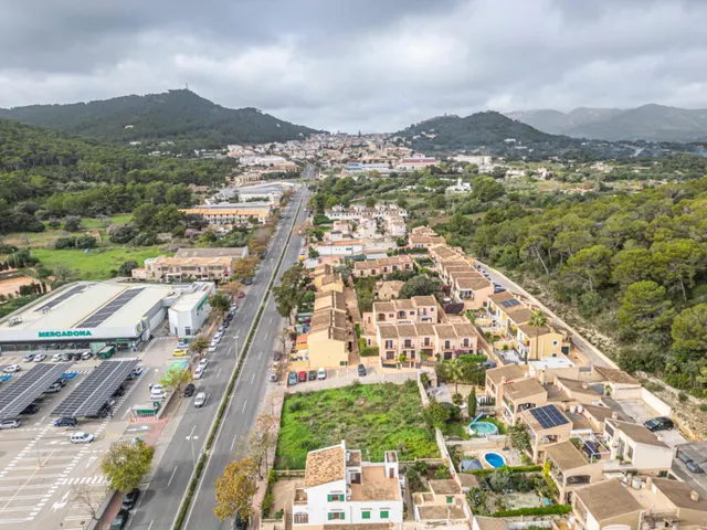 Solar Urbano para construir 6 adosados en Cala Ratjada en Avenida Juan Carlos I — 20