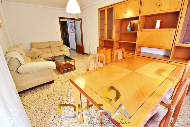 132 M2, 4 habitaciones Y TERRAZA EN VILA-REAL: AQUÍ ESPACIO  - foto 3