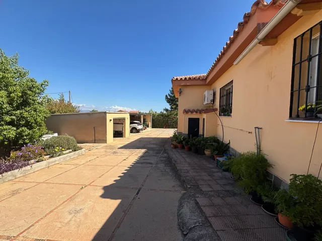 Espectacular Chalet en Alhaurín el Grande con Vistas Impresionantes — 28