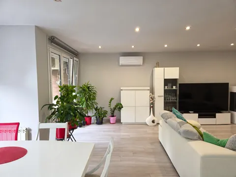 PISO EN VENTA EN PASSEIG DE PERE III, MANRESA – 3 habitaciones, 2 BAÑOS Y ASCENSOR