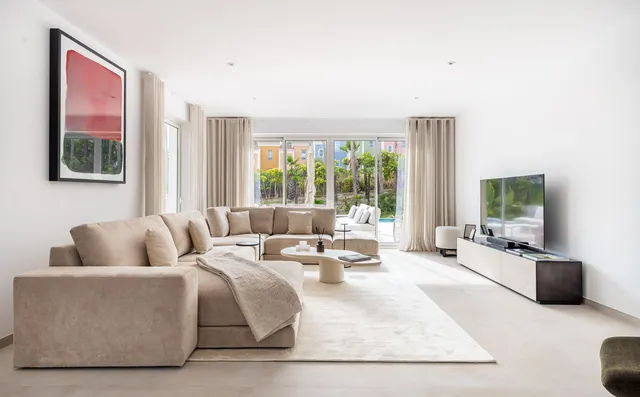 Chalet 4 habitaciones 350m² en venta - Costa Del Sol — 15