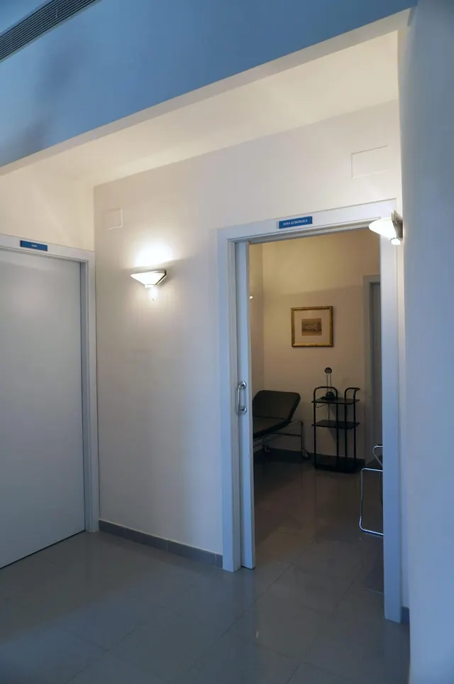 Local comercial 164m² en alquiler - Juan Carlos I — 30