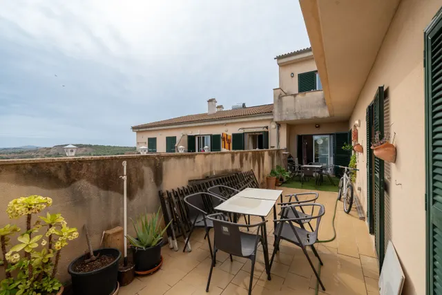 Planta baja con amplia terraza y parking — 40