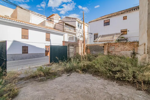 SOLAR EN PLENO CENTRO DE CAJAR — 9