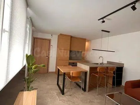 Piso en venta en Calle de Mercedes Arteaga, 9 - foto 2