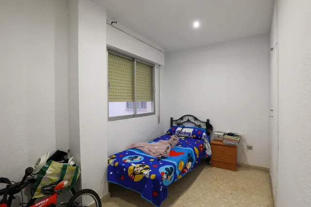 Amplio Piso de cuatro habitaciones en el corazón de Durcal — 15