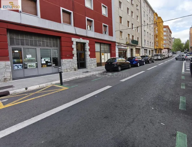 PLAZA DE GARAJE EN CALLE ERREKATXIKI - MUY CERCA AVENIDA SAN - foto 3