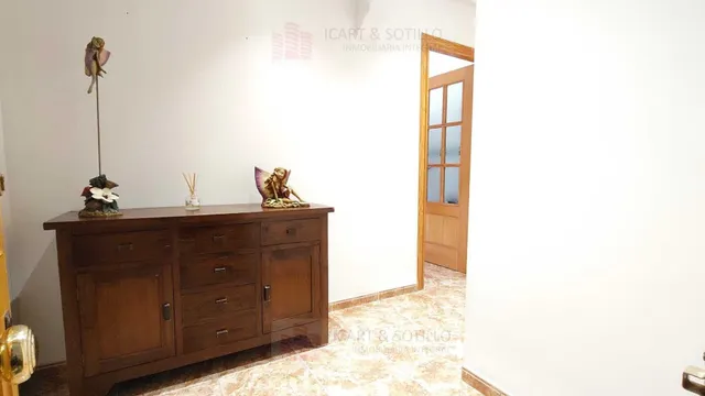 MAGNÍFICO PISO DE CUATRO DORMITORIOS Y GARAJE EN EL CASCO URBANO DE VINAROZ PARA ENTRAR A VIVIR — 16