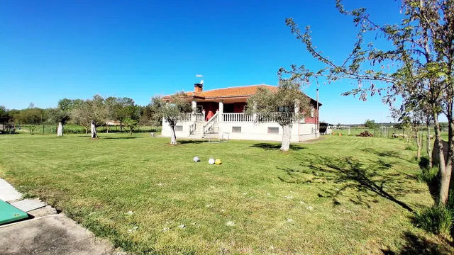 Urbis te ofrece un chalet en venta en Ciudad Rodrigo, Salamanca. — 12