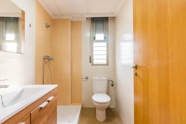 DÚPLEX 4 DORMITORIOS CON PLACAS SOLARES + VISTAS A LA MONTAÑA | ESQUINA — 26