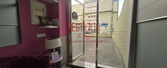 LOCAL COMERCIAL EN LA CALLE CISNEROS. SANTANDER — 8