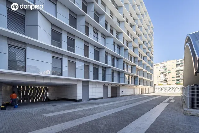 EXCLUSIVO PISO EN ARABIAL — 32