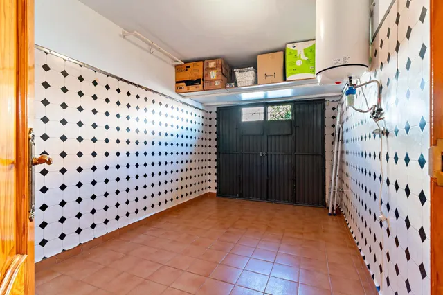 ¡CASA EN LA ZONA DEL CORTE INGLÉS Y CON GARAJE PARA DOS VEHICULOS! — 22