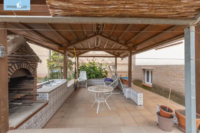 Complejo industrial con vivienda en Alhendín con 2500 metros cuadrados — 44