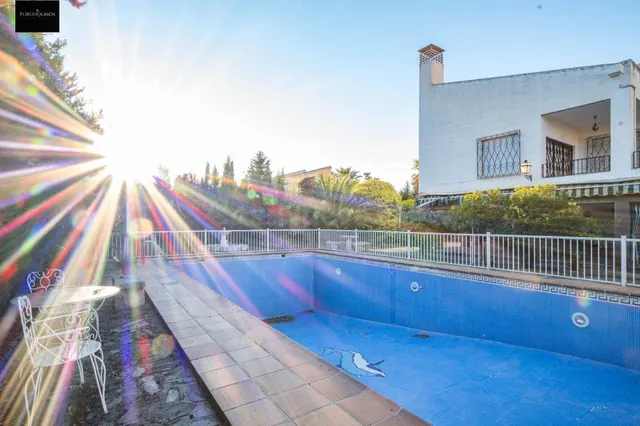 Chalet 6 habitaciones 357m² en venta - Área de Granada - foto 4
