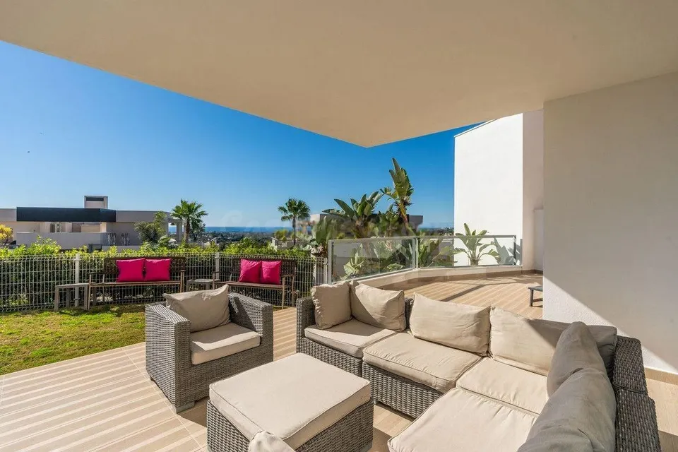 Apartamento de lujo con vistas al mar en Los Arqueros Golf