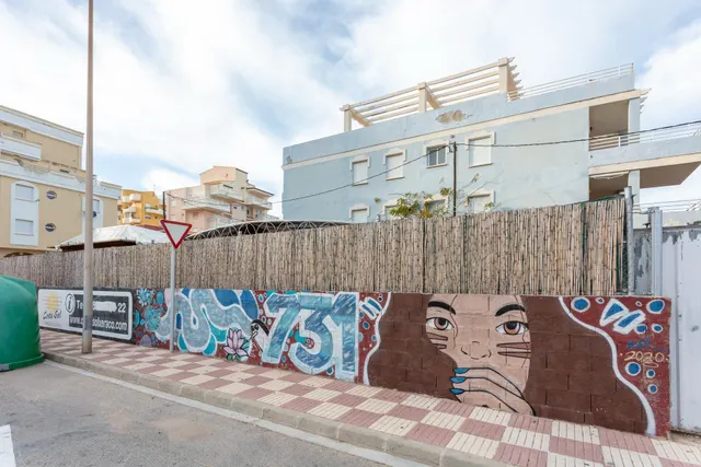 Vive el mar desde casa: parcela exclusiva en primera línea de playa en Xeraco — 17