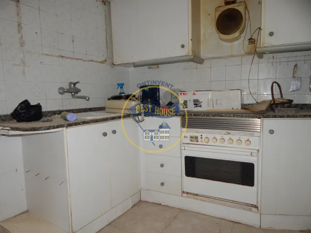 OPORTUNIDAD, AMPLIA CASA PARA REFORMAR EN AGULLENT - foto 4
