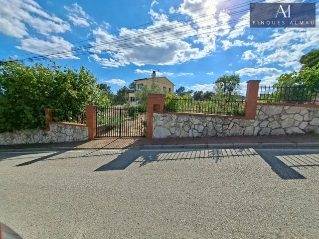 Terreno en venta en Calle Riu Flamisell, 58 Vallirana - foto 2