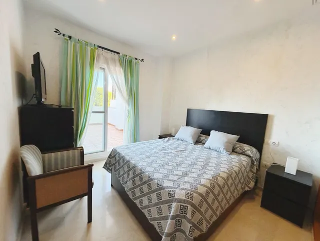 Apartamento en venta en Benalmádena con vistas al mar – 275.000 € — 28
