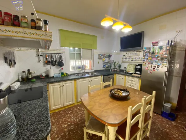 SE VENDE CHALET EN ZONA DEL SANTISCAL — 10