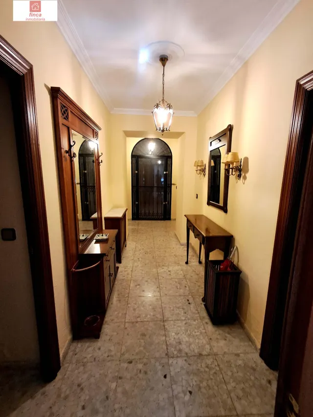 Se vende vivienda doble en Montijo, zona centro, plaza santa clara, a tres calles, con garaje y piscina — 6