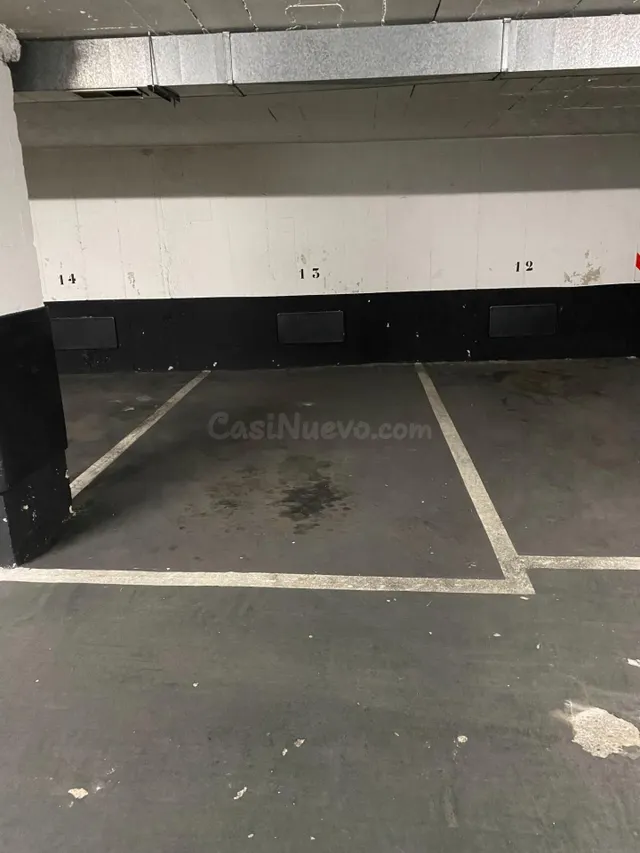 Plaza de garaje para coche pequeño - foto 2