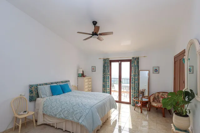 Chalet 3 habitaciones 239m² en venta - South of spain — 24