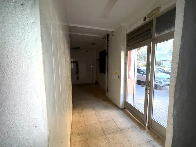 Local comercial con gran potencial frente a Mercadona — 12