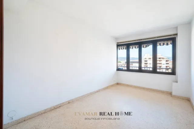 AMPLIO PISO DE 180 m2 CON TERRAZAS Y VISTAS DESPEJADAS EN AVENIDAS-FONERS. ¡REFORMA A TU GUSTO! — 18