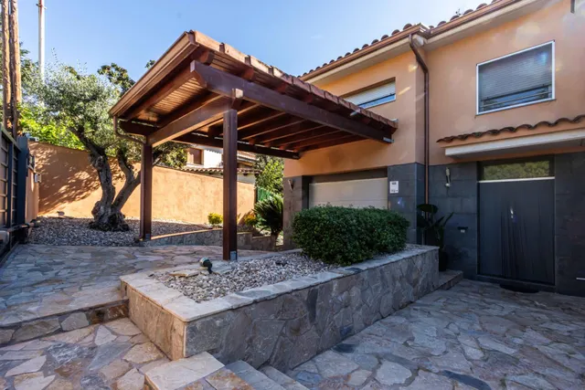 Espectacular Casa en Castellar del Vallès - foto 4