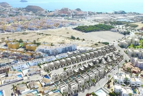 Villa Coris: Lujo moderno, 3 dormitorios y piscina privada e - foto 2