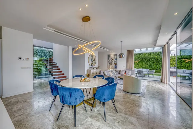 Chalet 5 habitaciones 441m² en venta - Costa Del Sol — 9