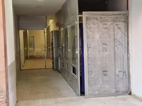 Amplio Bajo Comercial de 150m2 - foto 4