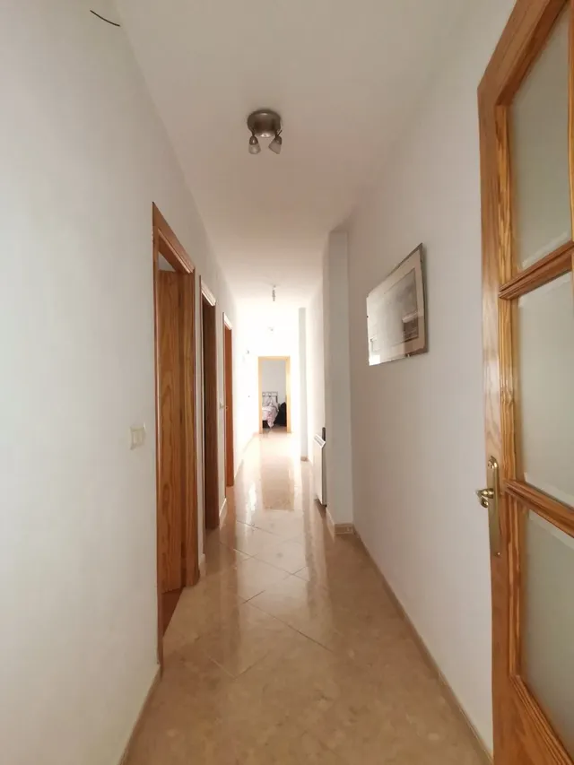 SE VENDE CASA EN PLENO CENTRO DE LOS VILLARES — 34