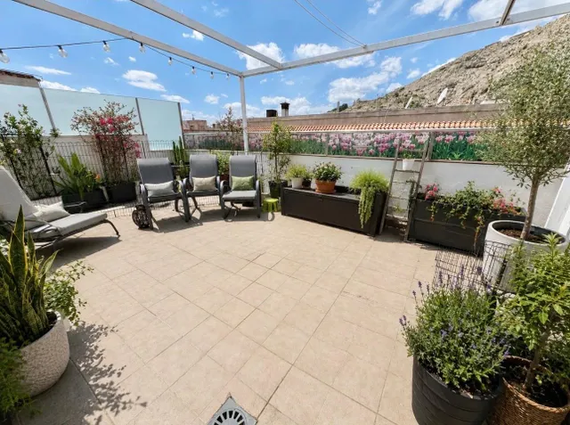ESTUPENDO ÁTICO EN ORIHUELA CON UNA TERRAZA AMPLIA, GARAJE, SEMI-NUEVO …¡VISITELO SIN COMPROMISO!! — 12
