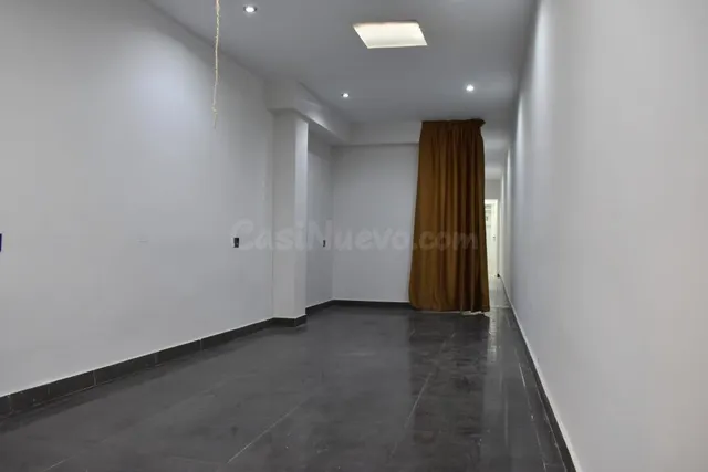En alquiler local de 54 m2, interior, antes oficina, junto a C/ Alfonso. — 3