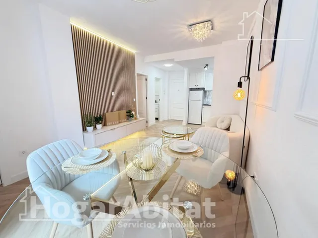 MODERNO, ACOGEDOR Y EXTERIOR EN RESIDENCIAL CON PISCINA Y BALCÓN — 10