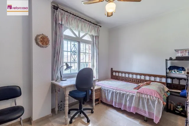 Espectacular Chalet en Ogijares - Ideal para Familias — 37