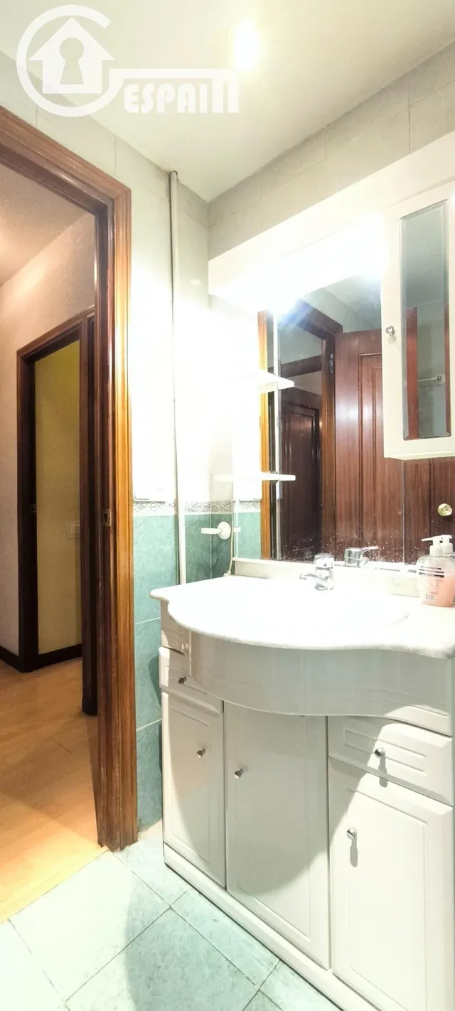 PISO DE 3 DORMITORIOS CON ASCENSOR Y GARAJE — 32