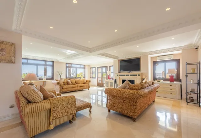 Chalet 6 habitaciones 341m² en venta - Costa Del Sol — 13