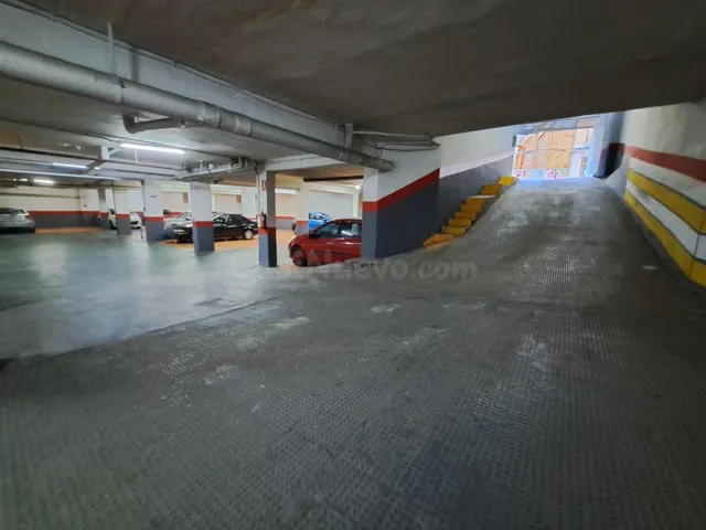 DOS PLAZAS DE GARAJE EN VENTA — 3
