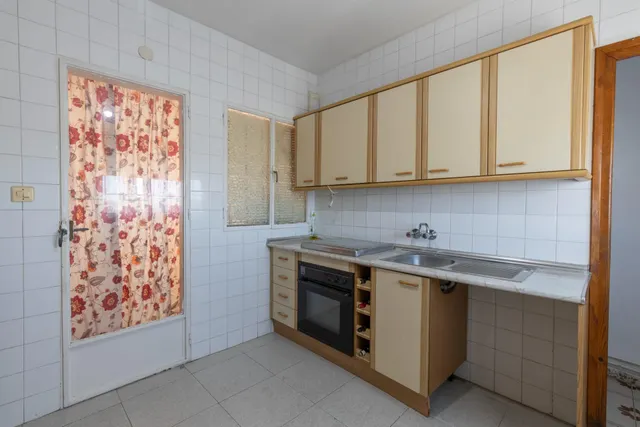 Edificio con gran potencial de inversión en La Zubia — 31