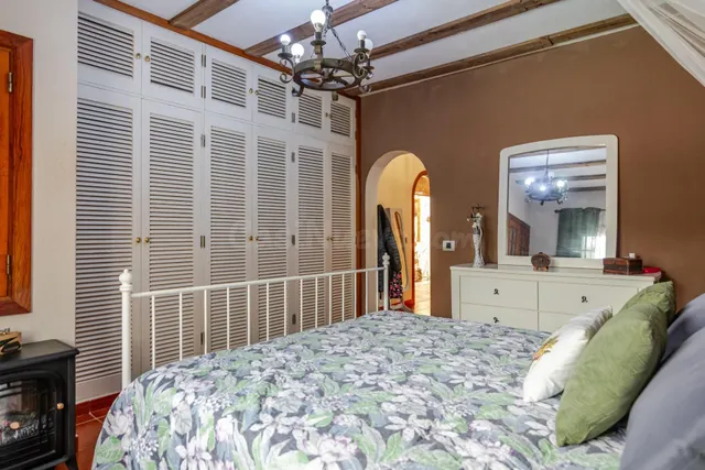 Finca de 20.000 m2 con vivienda principal, apartamento independiente y espacio para toda la familia — 45